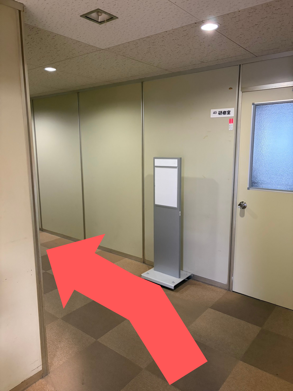50 相談会場通路3